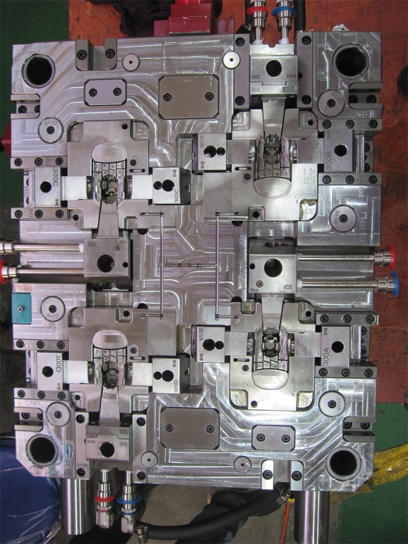 Auto Handle Flap Mould